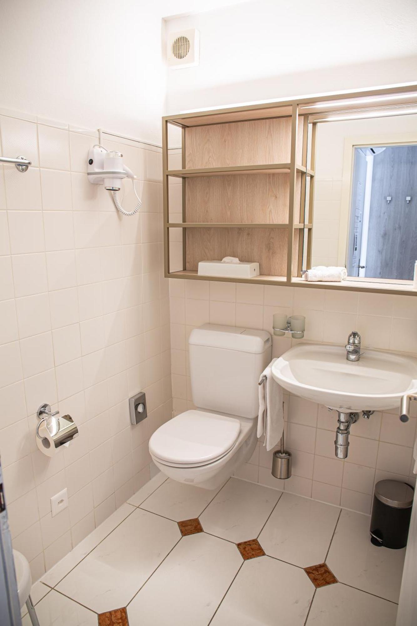 Hotel Nessi Locarno Room photo